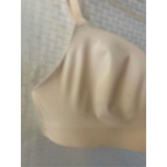 Soma Enbliss Wireless 34B Pink Q2 #158564 - Picture 2 of 5